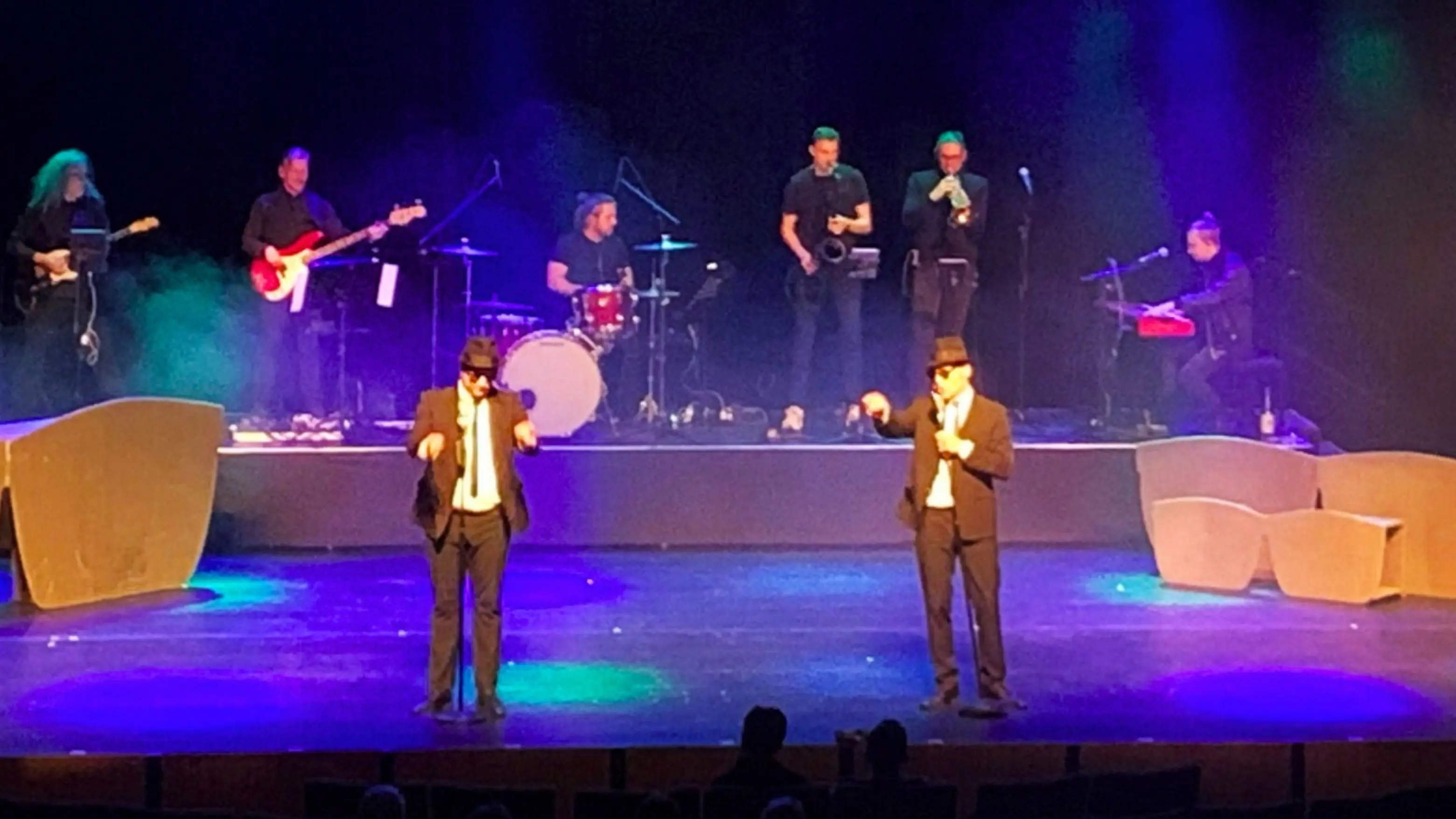 Blues Brothers Musical Bühnenproduktion Wolf-Ferrari-Haus Ottobrunn